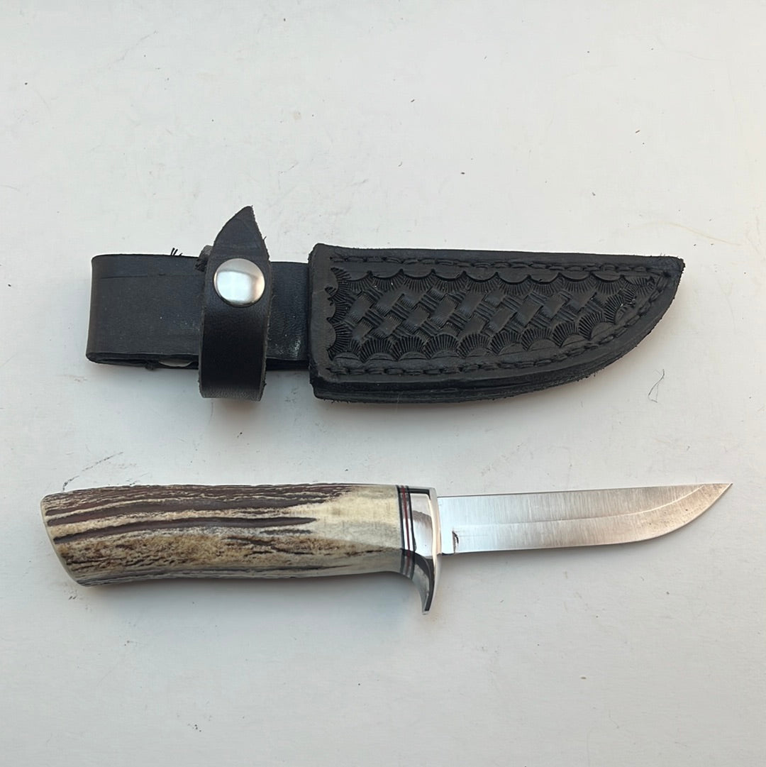 Skala Custom Knives - Red Stag Handle #109