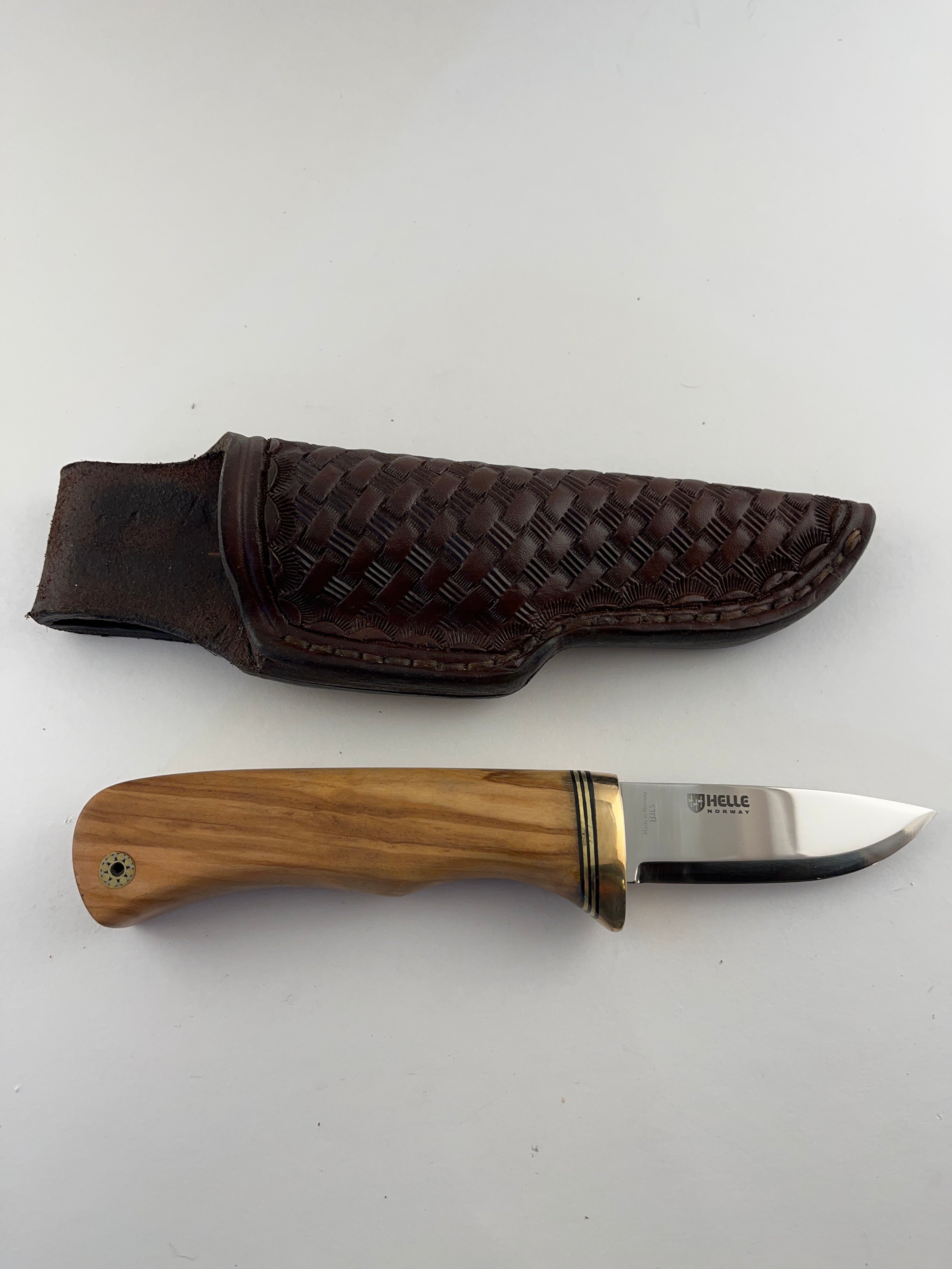 Skala Custom Knives - (Helle H3LS Blade) Olive Wood Handle - #143