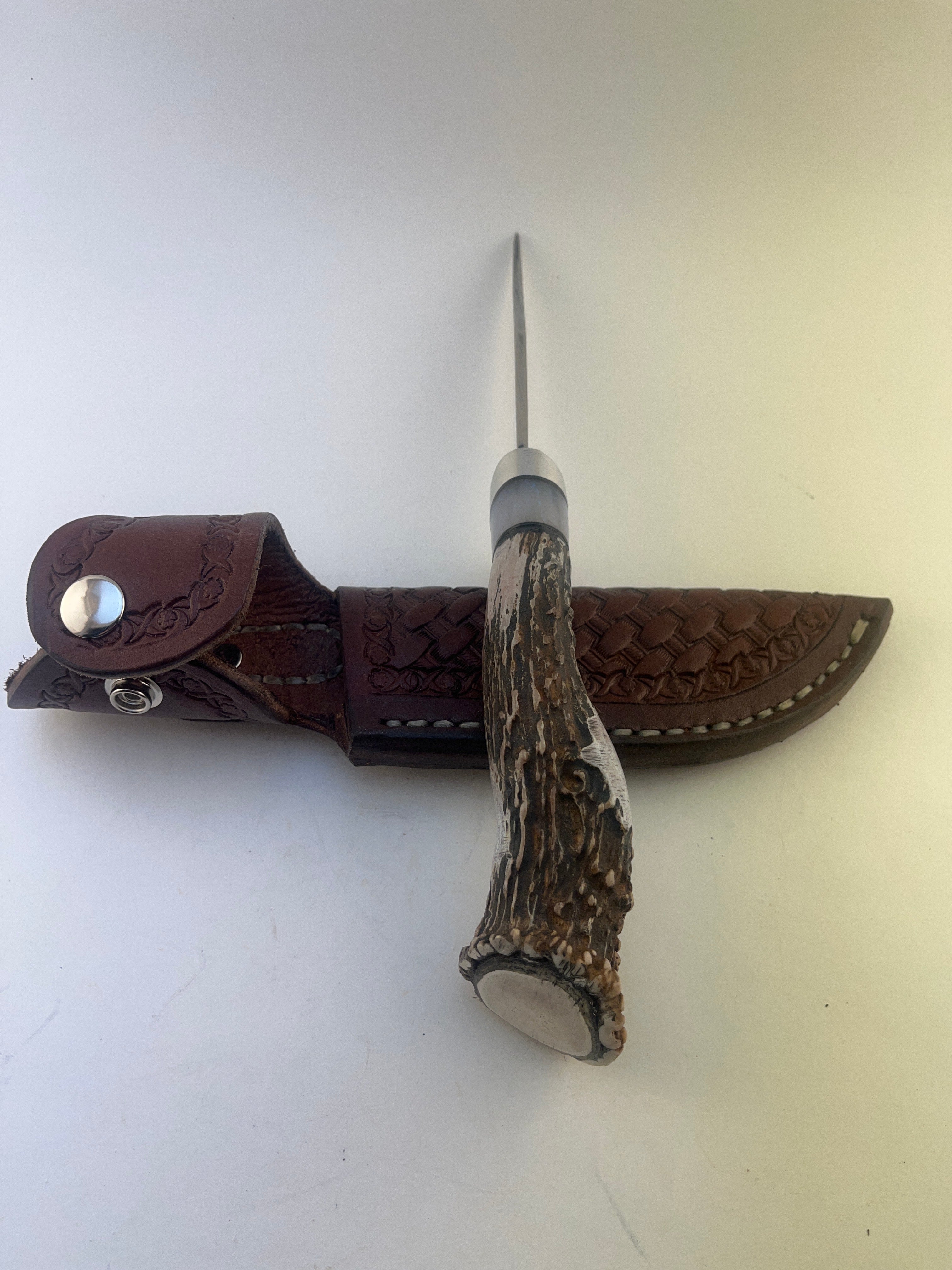 Skala Custom Knives - (Helle Bowie Blade) Whitetail Handle - #136