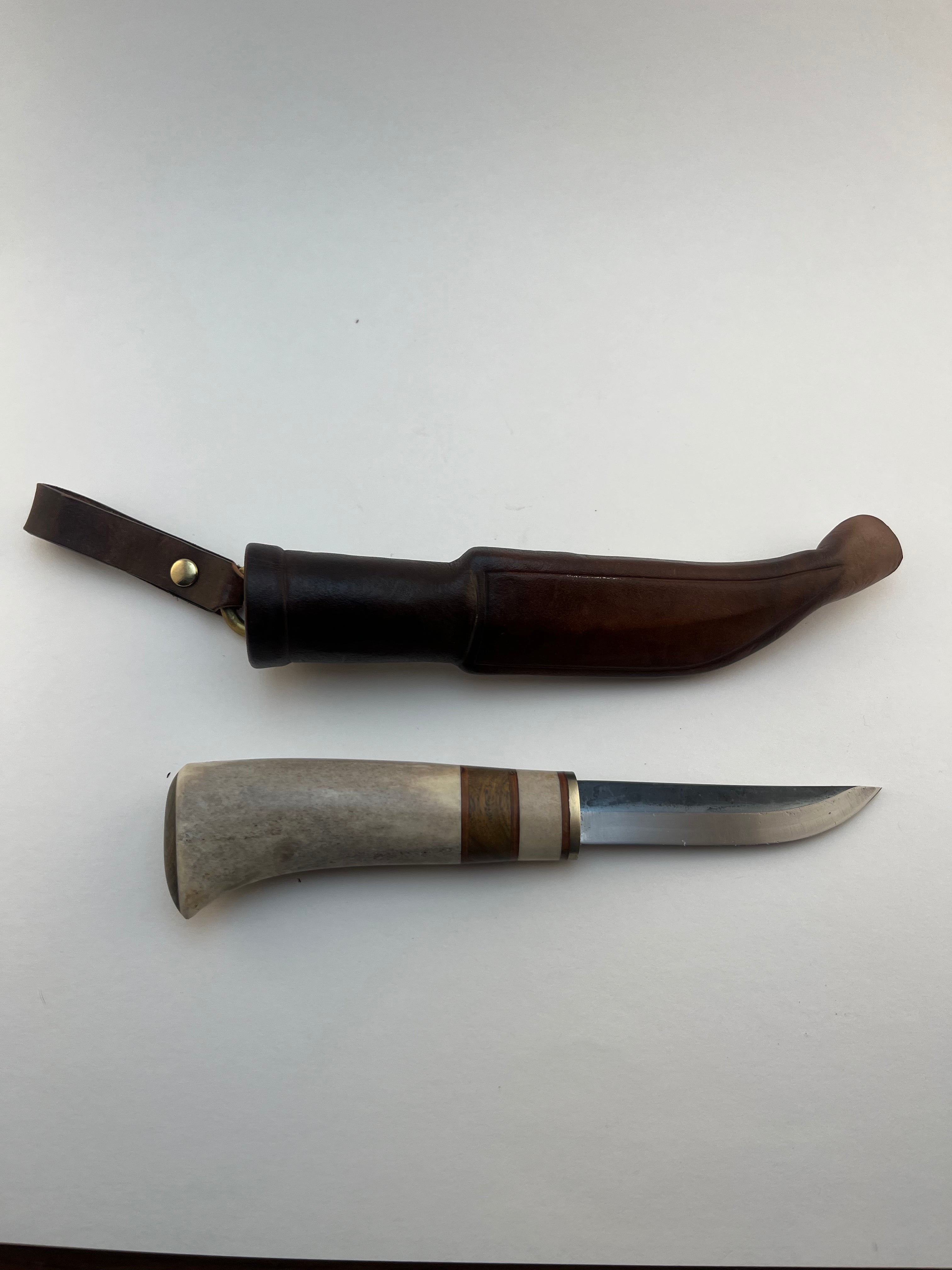 R.Nurmi PUUKKO - #14 Moose Antler Handle, Teak Wood, with Stacked Birch Bark Spacers