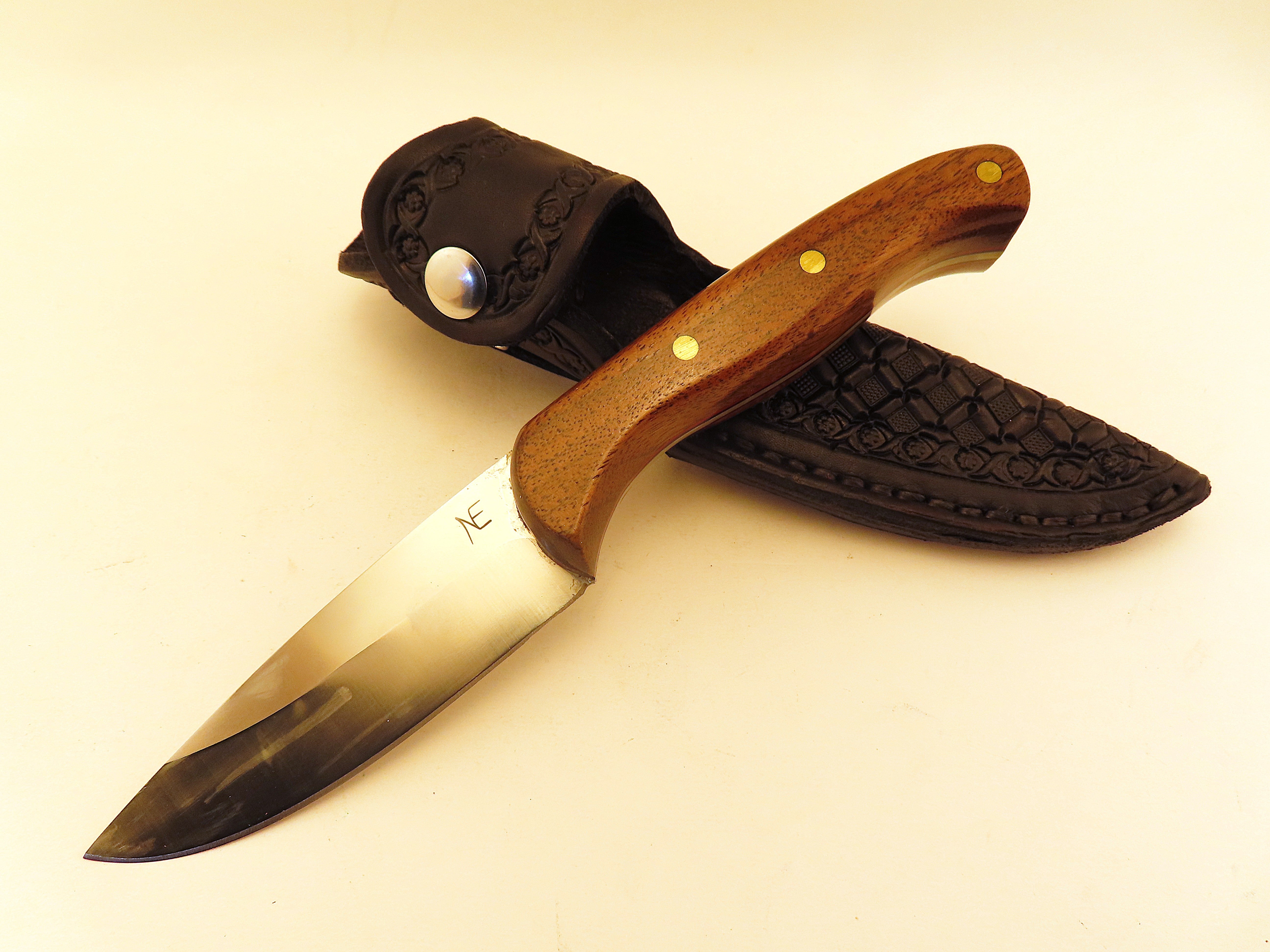 Skala Custom Knives - Nordic Edge Stainless / Walnut - #180