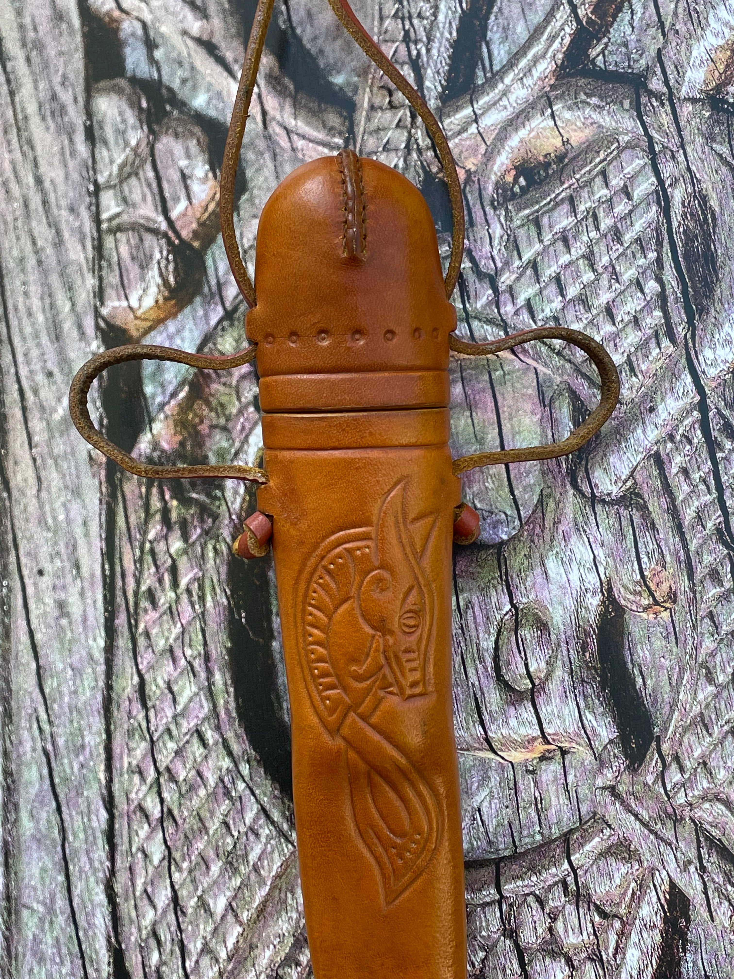 Mad Toad Leathercraft & Knives Hattutupippuukko #12