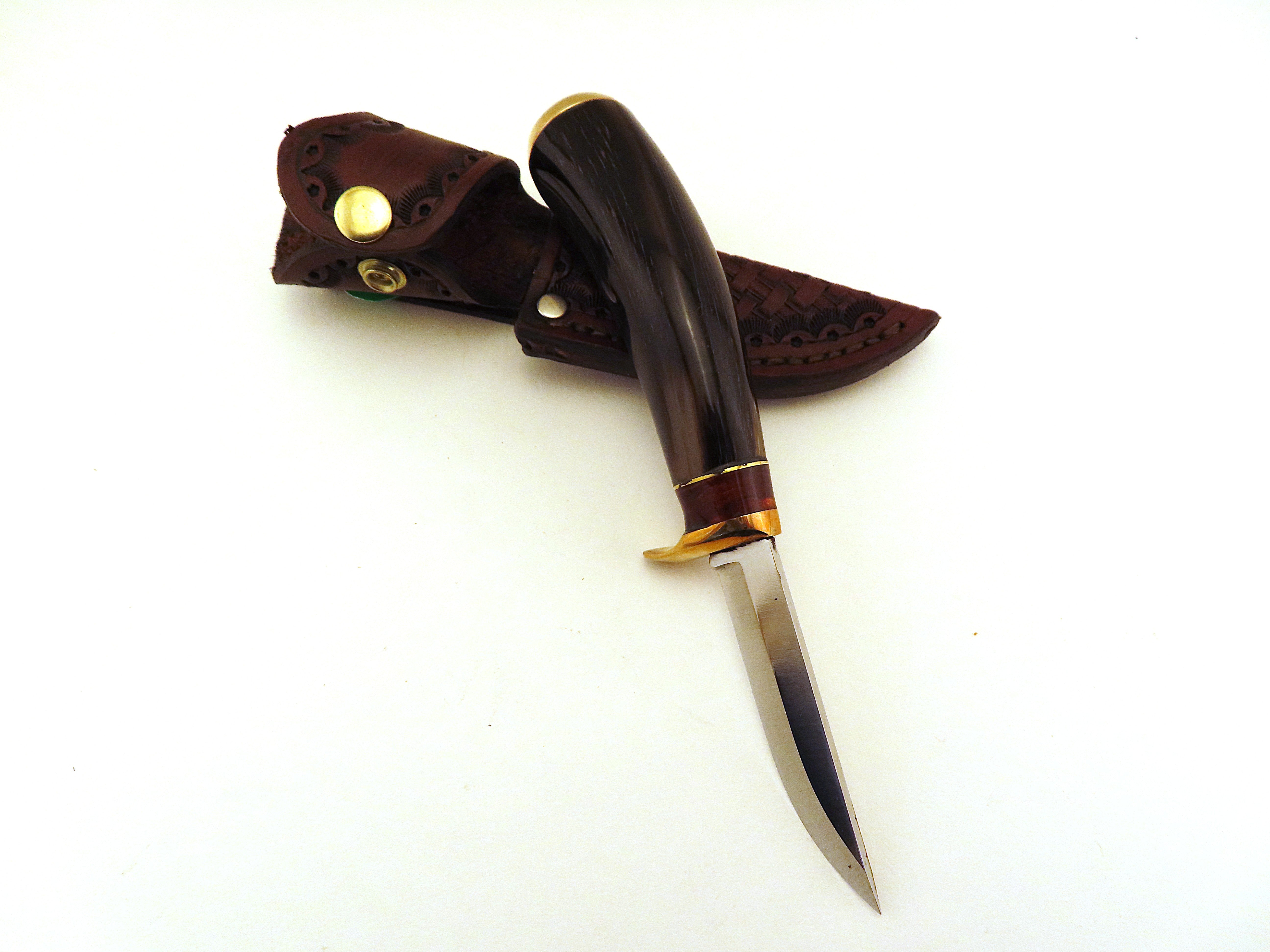 Skala Custom Knives - Lauri Carving Stainless / Kudu Horn - #175