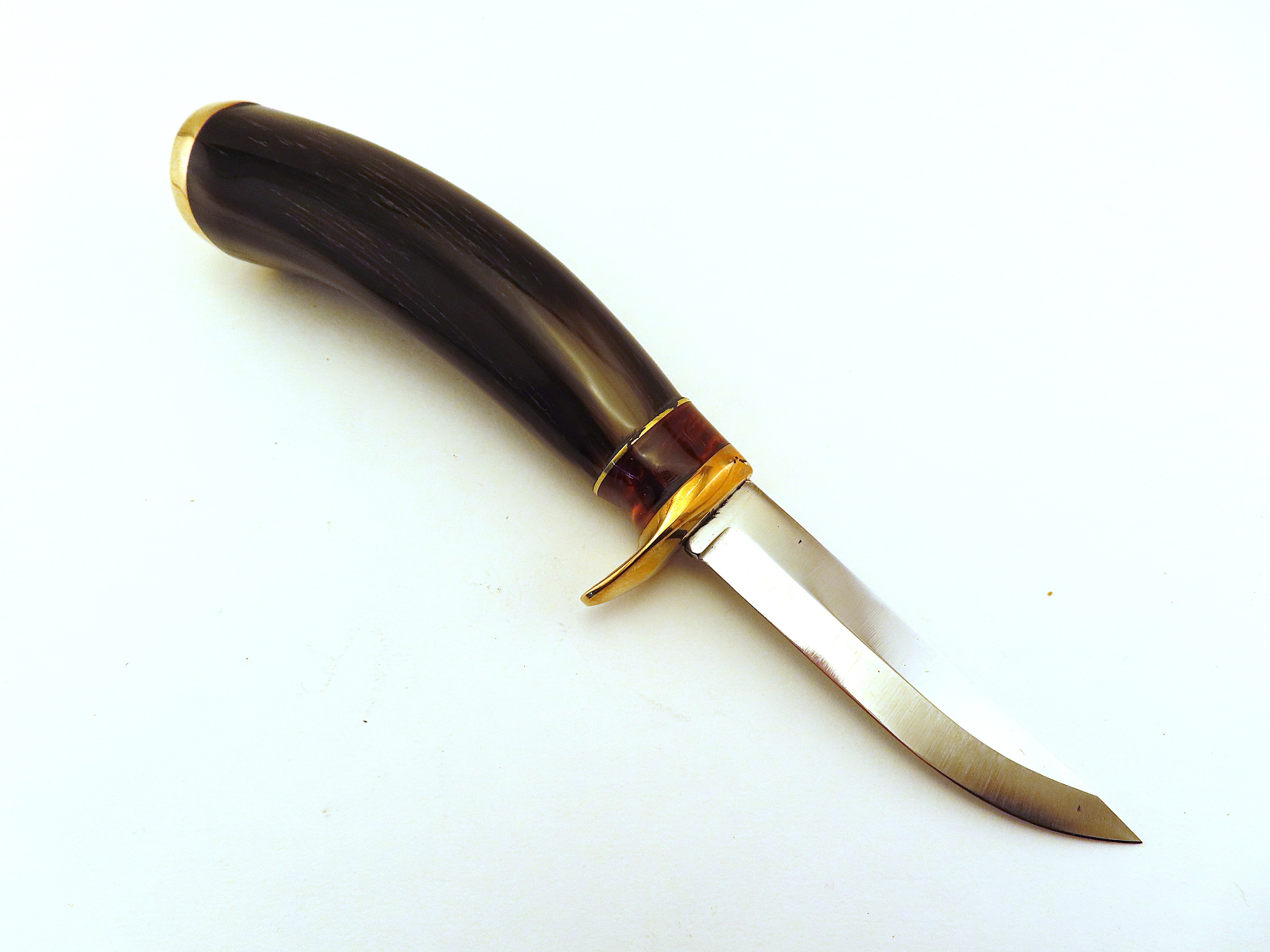 Skala Custom Knives - Lauri Carving Stainless / Kudu Horn - #175