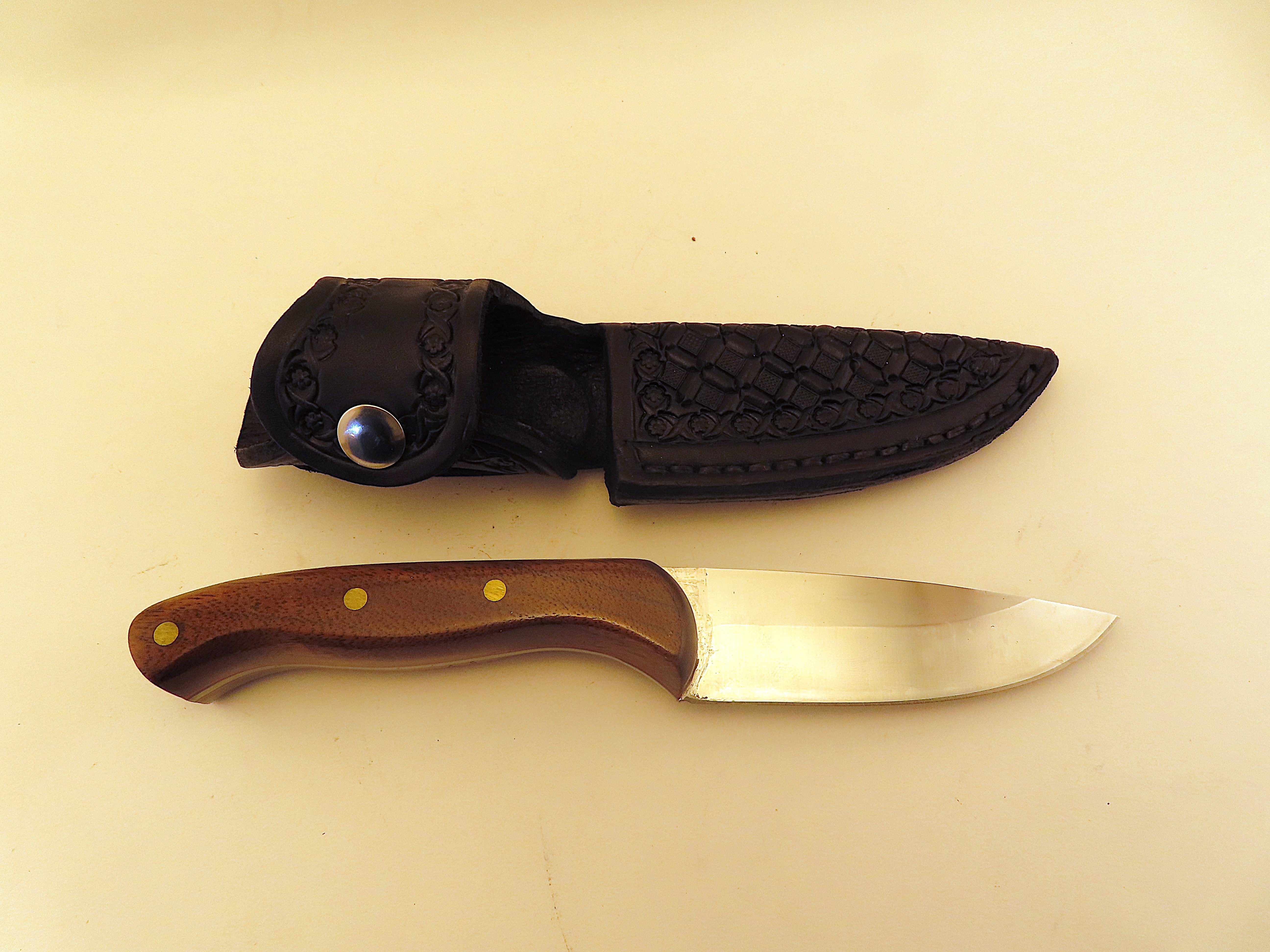 Skala Custom Knives - Nordic Edge Stainless / Walnut - #180
