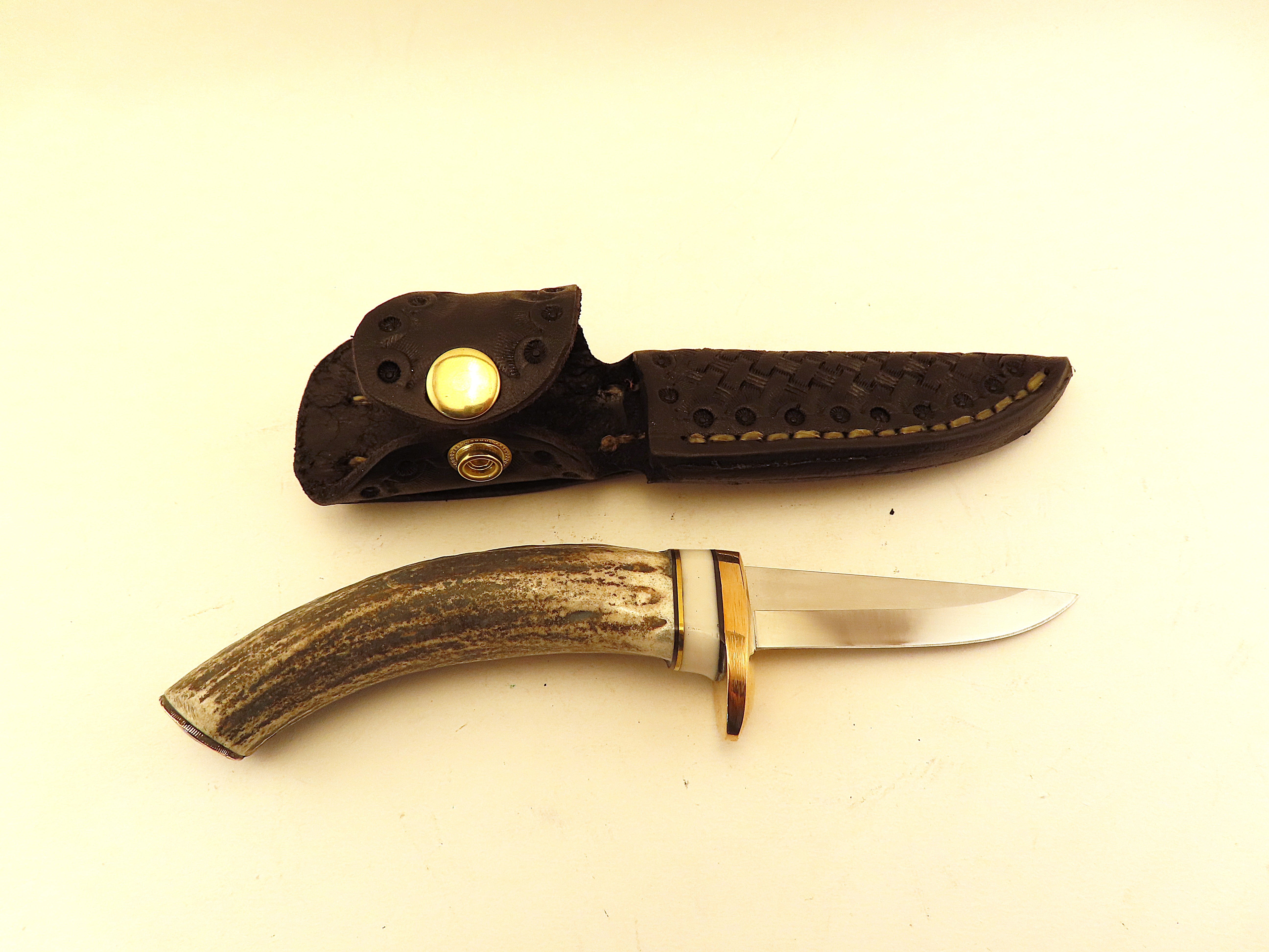 Skala Custom Knives - Nordic Edge Tapio 80 / Whitetail Antler - #185
