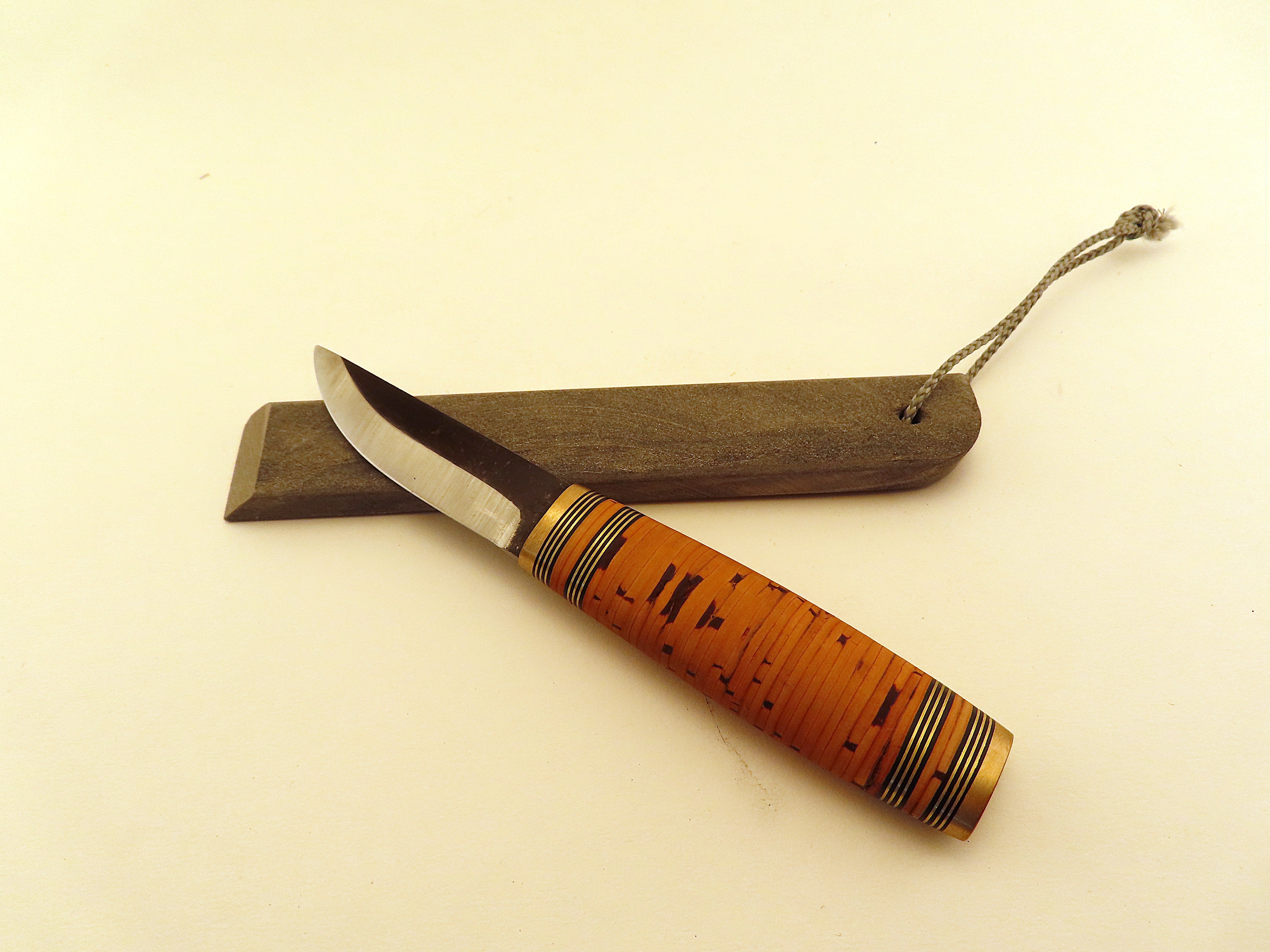 Sharpening -Wästikivi Finnish Whetstone - Home Stone (long)