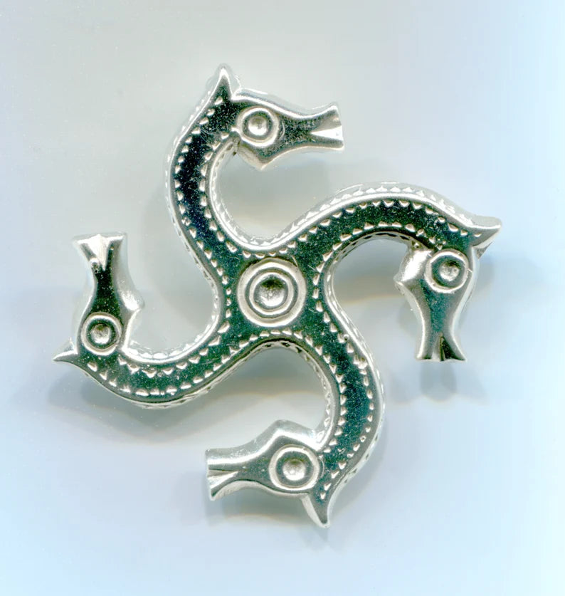 Celtic Eponis Quatrafoil Pendant Jewelry