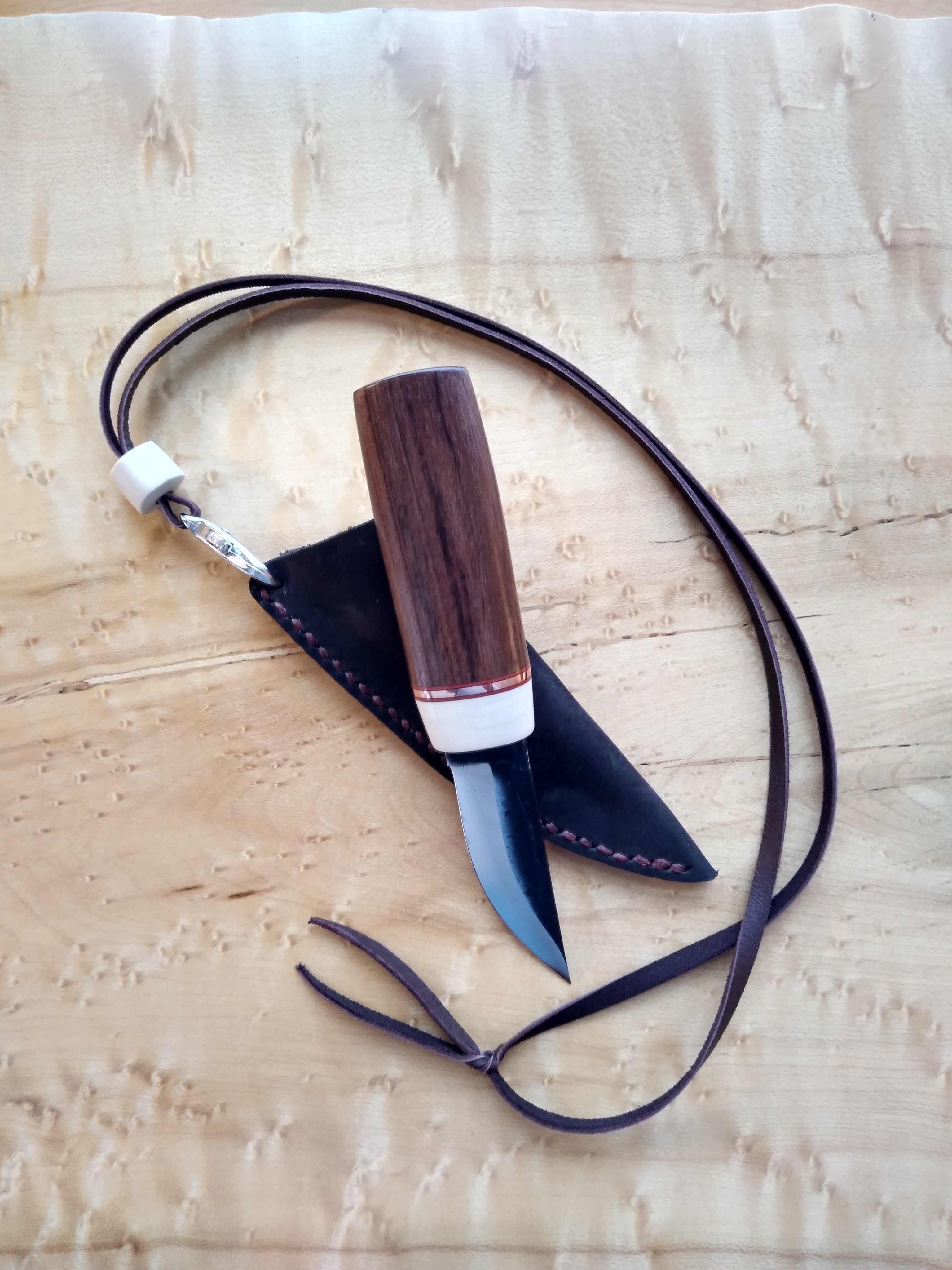 Ravn Kniv Custom Bushcraft Neck Knife