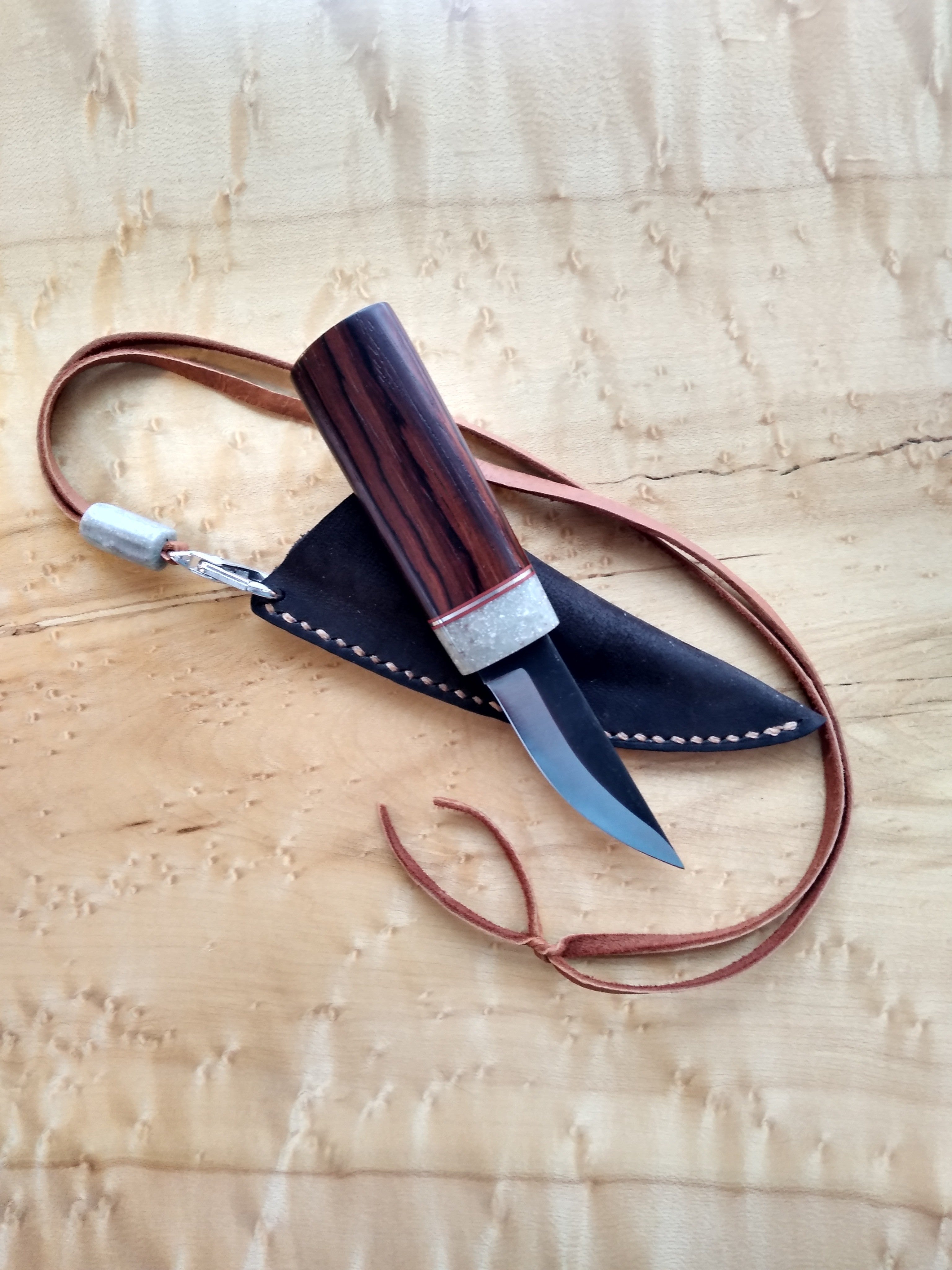 Ravn Kniv Custom Bushcraft Neck Knife