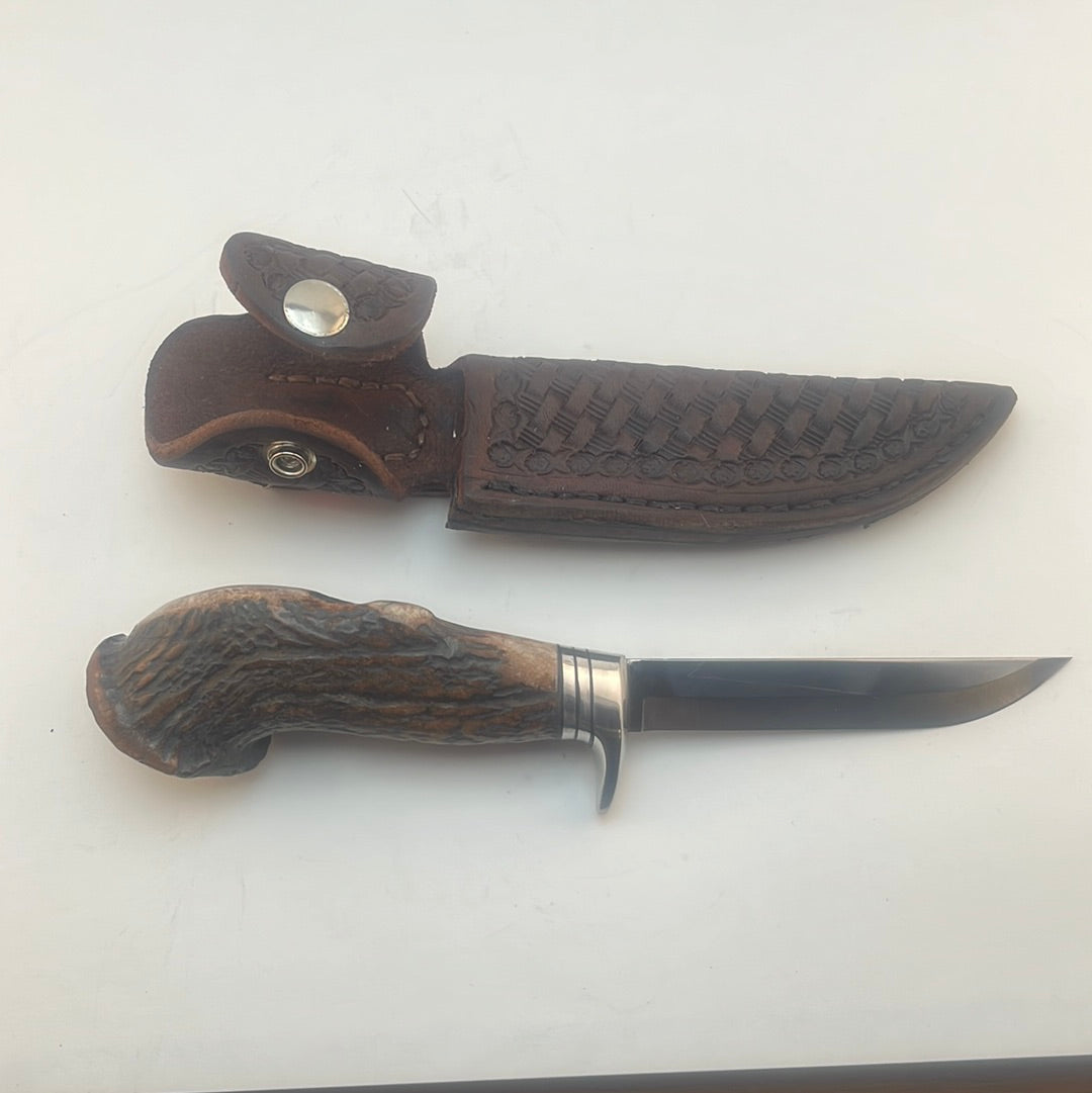 Skala Custom Knives - Red Stag Handle #17